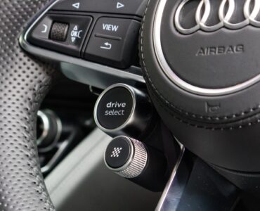 Audi R8 2018 drive mode button