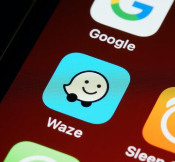 waze app on mobile screen